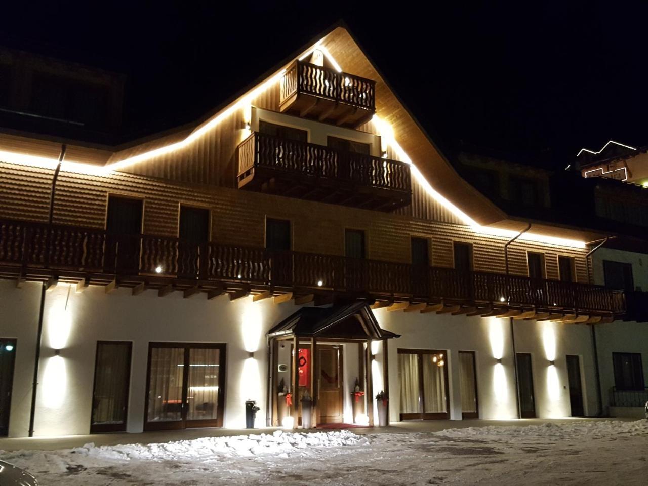 Residence Langes San Martino Di Castrozza Exterior photo